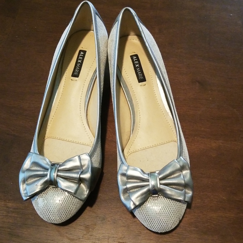 Bow Wedges ! 6.5 - Picture 2 of 3